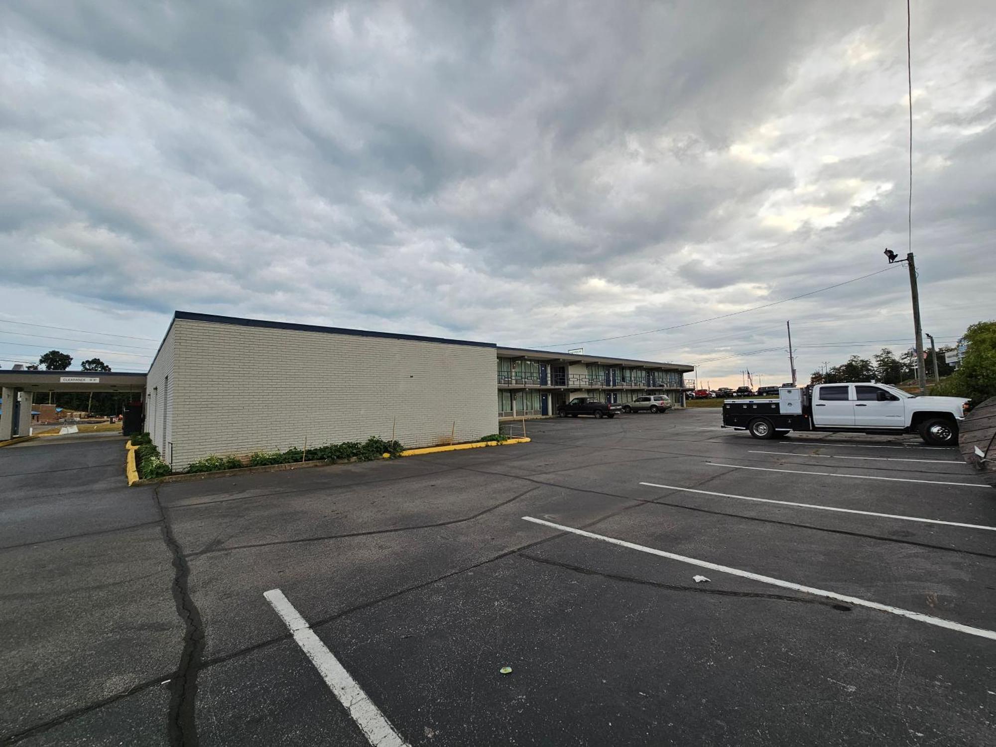 Relax Inn By Oyo Greeneville Near Hwy Us-321 Екстер'єр фото