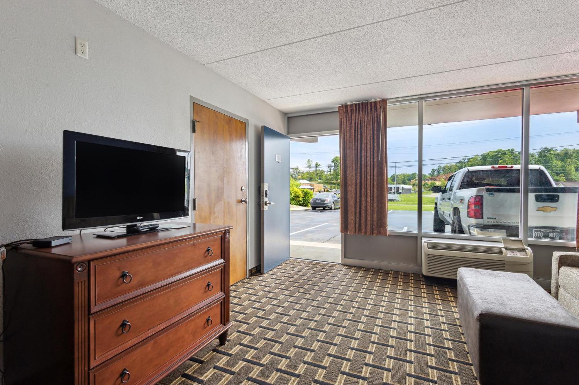 Relax Inn By Oyo Greeneville Near Hwy Us-321 Екстер'єр фото